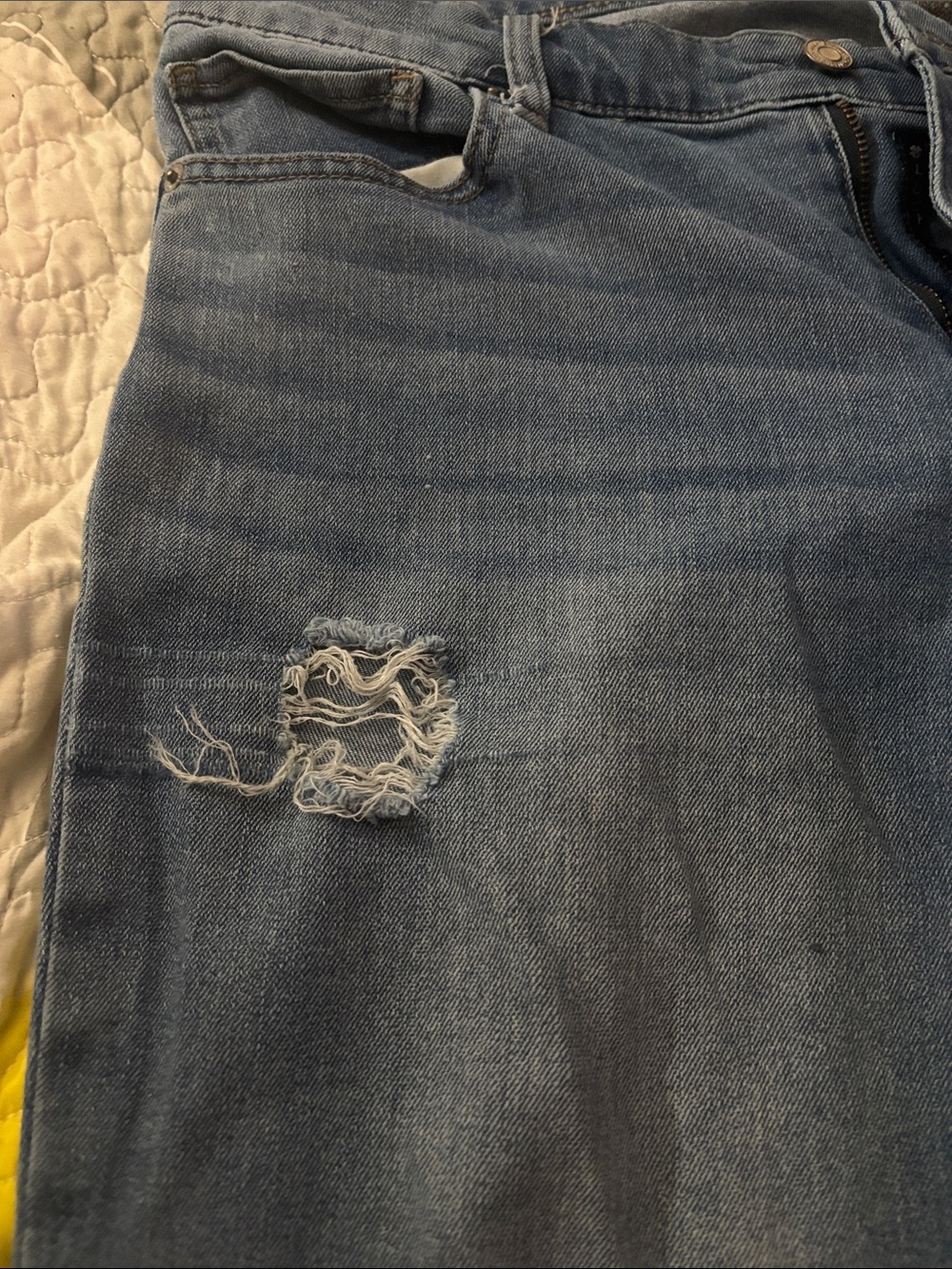Lucky Brand women’s Light Blue Slim Jeans - Picture 4 of 7